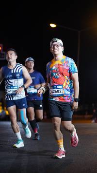 BIB: 41008, 42682
                            <button type="button" onclick="openModal(23093983)" class="btn btn-primary btn-sm float-right btn-popup" data-toggle="modal" data-target=".modal-high-quality">
                        <i class="fas fa-shopping-cart"></i> Add to Cart
                    </button>
                                            <button type="button" onclick="isThisMe(23093983, true)" class="btn btn-success btn-sm float-right btn-popup btn-isme hidden" data-toggle="tooltip" data-placement="bottom" title="นี่คือรูปของคุณใช่ไหม คลิกที่นี่เพื่อเอาเข้าอัลบั้ม">
                        <i class="fas fa-plus"></i> Add to album
                    </button>
                    <button type="button" onclick="isThisMe(23093983, false)" class="btn btn-warning btn-sm float-right btn-popup btn-isnotme hidden">
                        <i class="fas fa-ban"></i> Remove from album
                    </button>